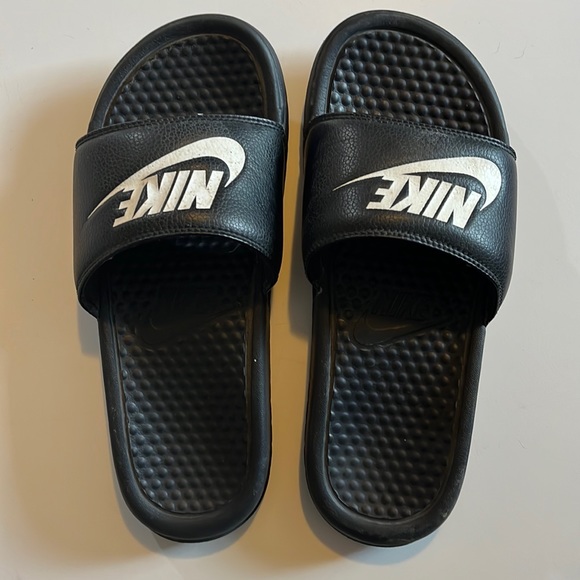 Nike | Shoes | Mens Size 6 Nike Slides 